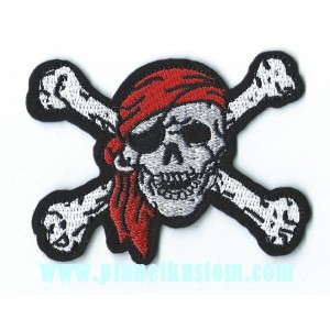 Patch ecusson skull pirate emblème tete de mort